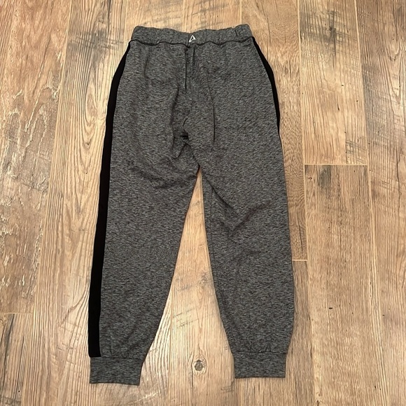 Prism Sport Woman’s Gray Joggers Size Small - Picture 3 of 6